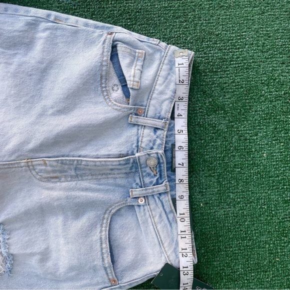 Wild Fable Light Blue Distressed Highest Rise Baggy Jeans Size 24R - Picture 4 of 10